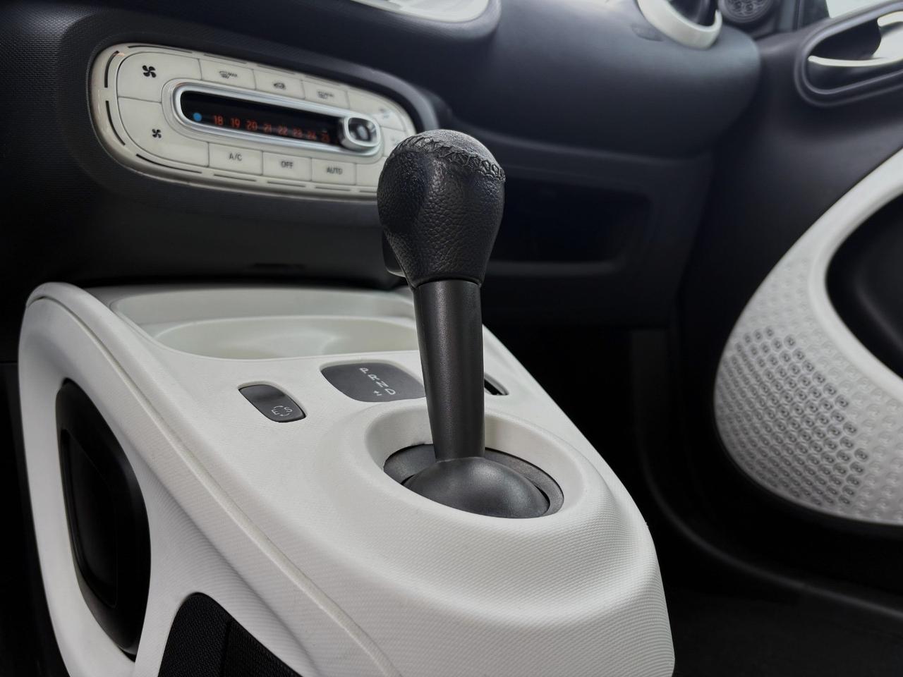 Smart ForFour 70 1.0 twinamic Safetown White