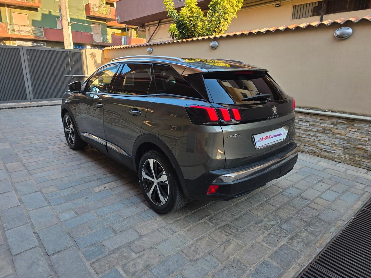 Peugeot 3008 BlueHDi 130 S&S EAT8 Allure