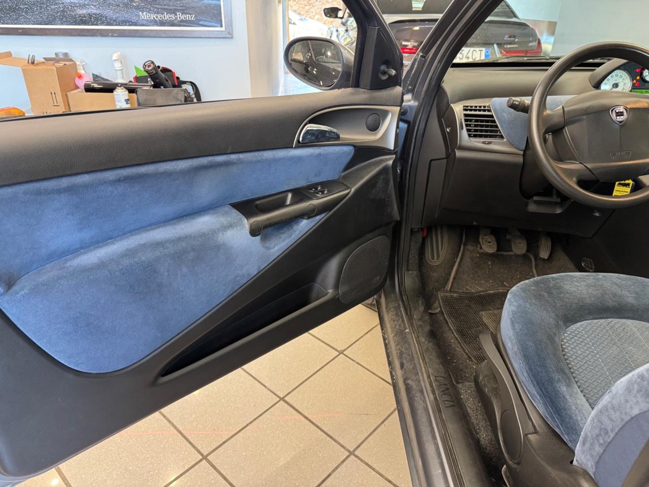 Lancia Ypsilon 1.2 frizione nuova dimostrabile in fattura