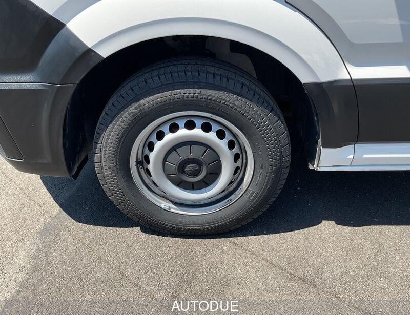 Volkswagen Crafter 35 2.0 TDI 140CV PM-DC Cabinato Business