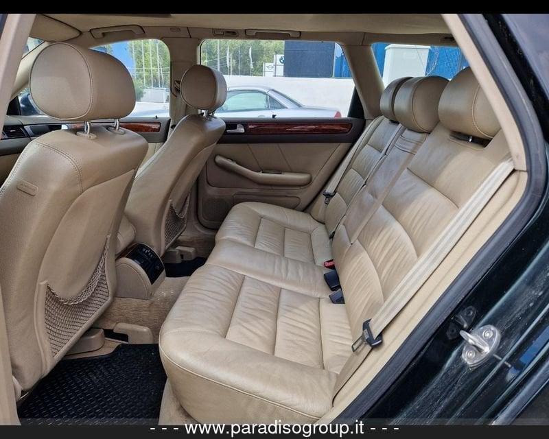 Audi A6 2ª serie 2.5 V6 TDI/180 CV cat quattro