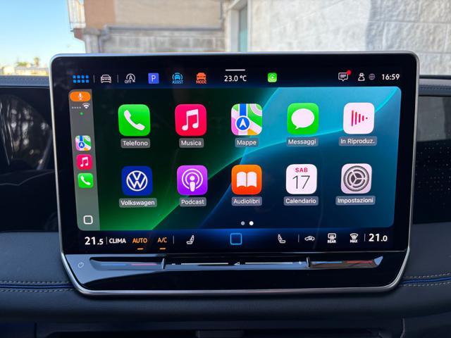 VOLKSWAGEN Tiguan 2.0 TDI 150 CV DSG R-Line Plus ''TOTAL BLACK''
