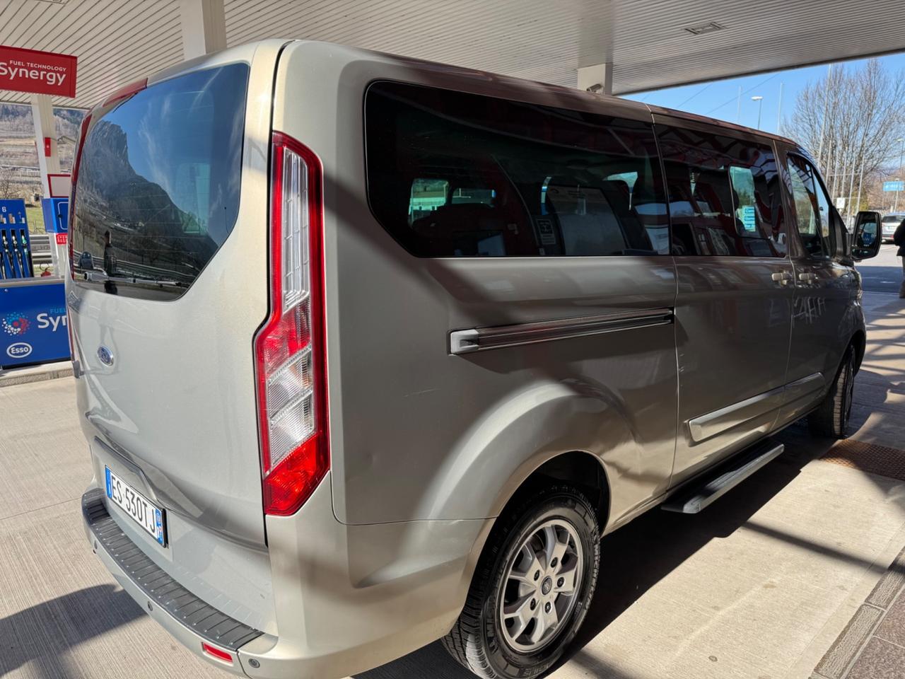 Ford Tourneo Custom Tourneo Custom 300 2.2 TDCi 155CV PL Titanium