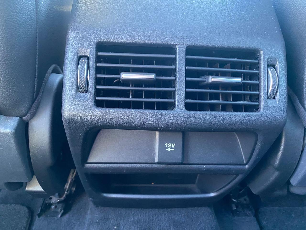 Jaguar E-Pace R-Dynamic HSE D 150 #8021