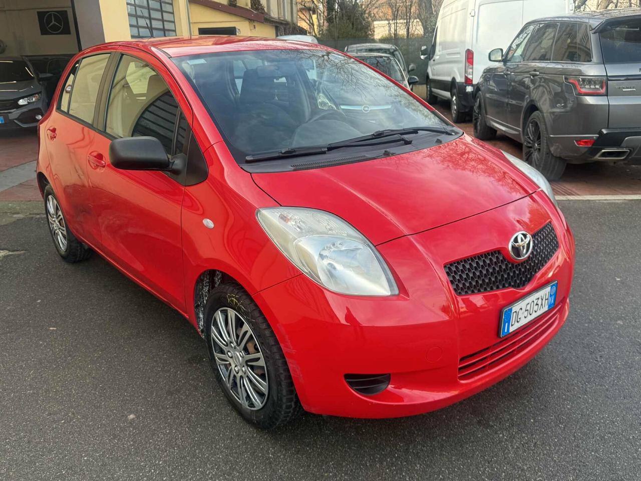 Toyota Yaris Anno 2007 1.0 Benzina 5 porte