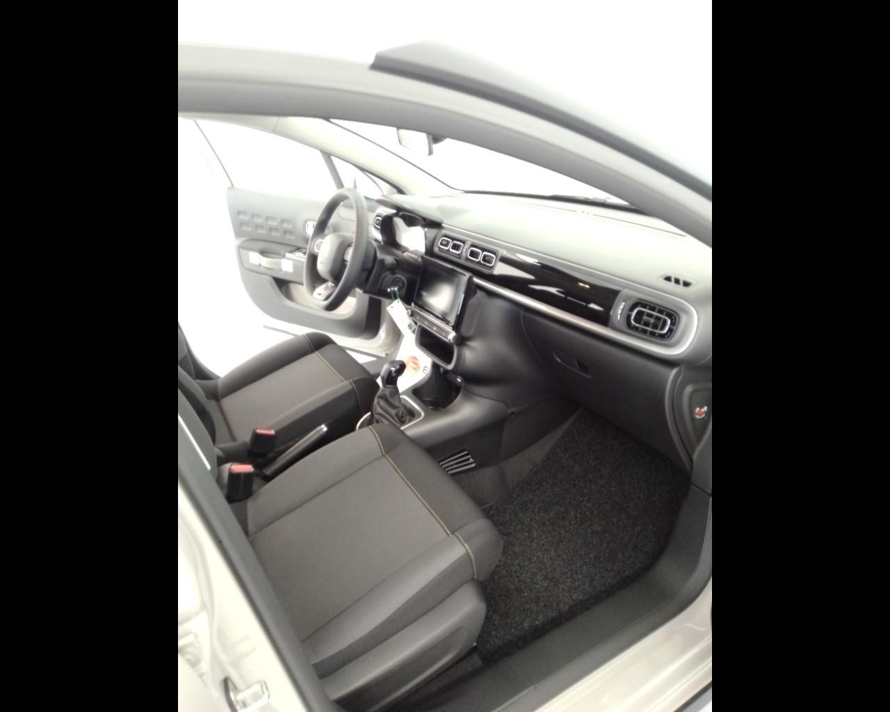 CITROEN C3 III 2017 - C3 1.2 puretech Shine s&s 83cv neopatentati my