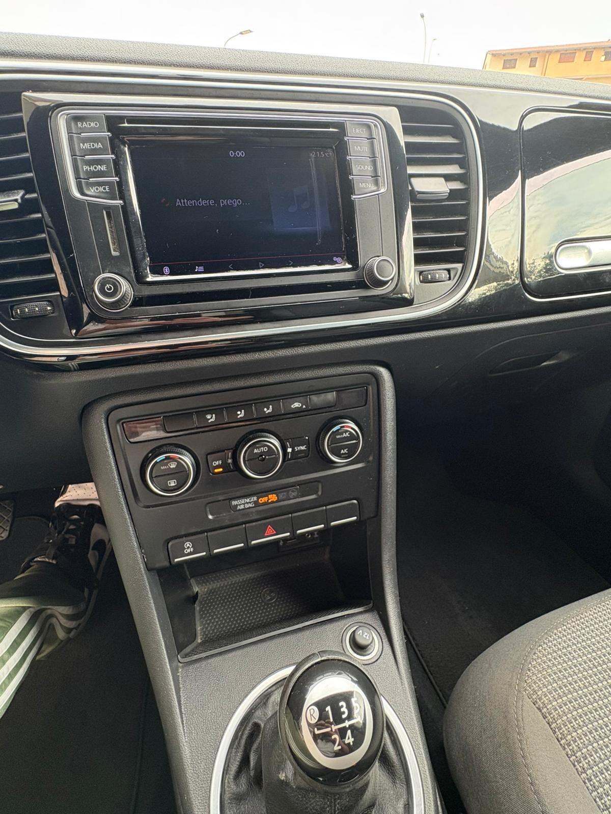 Volkswagen Maggiolino 2.0 TDI Design BlueMotion Technology 2015