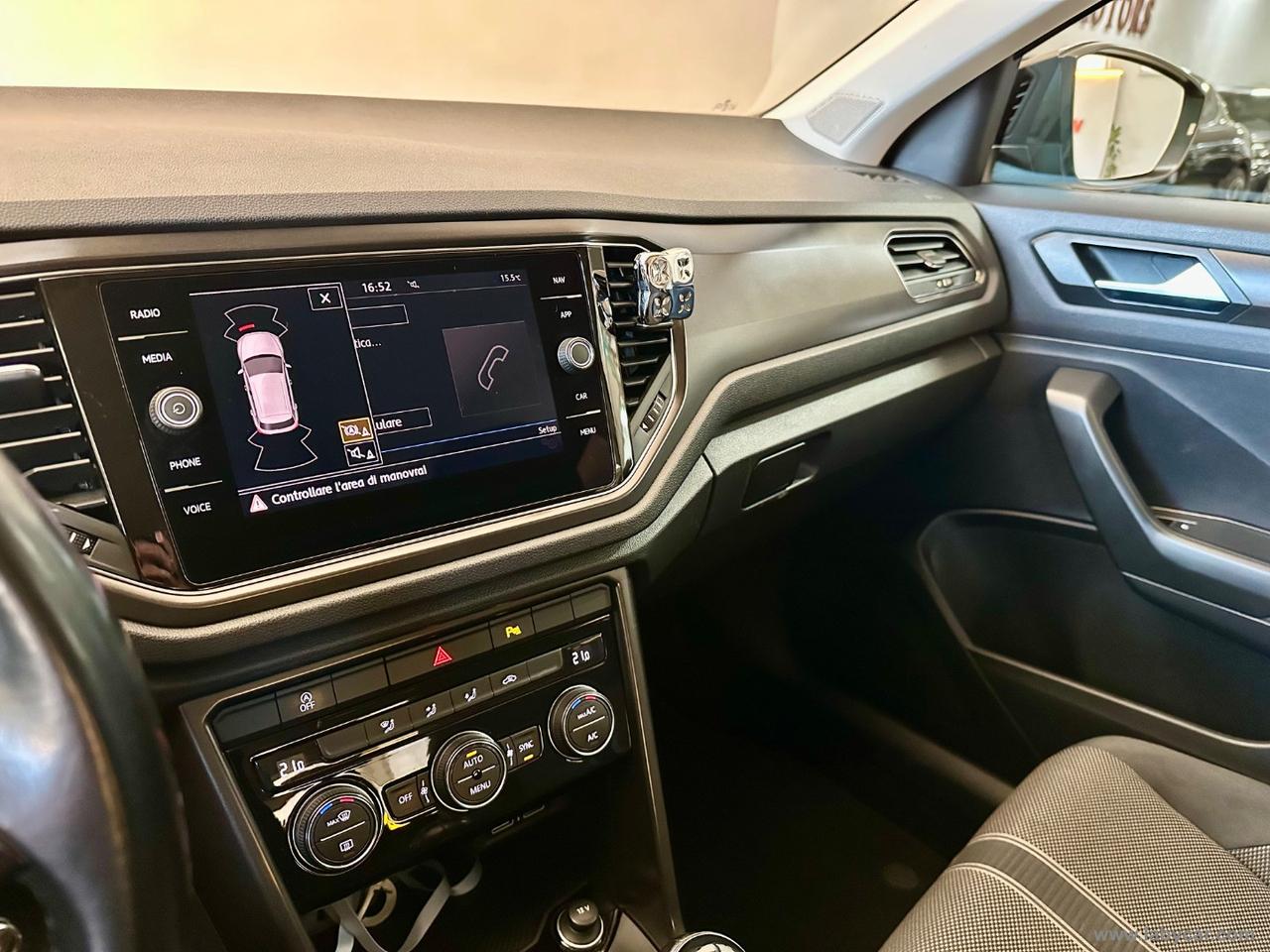 VOLKSWAGEN T-Roc 1.6 TDI SCR Style BlueMotion Tech. UNIPRO