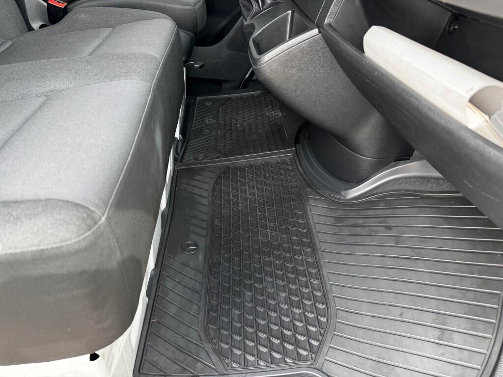 Mercedes-Benz Sprinter Cargo Van L2 H2