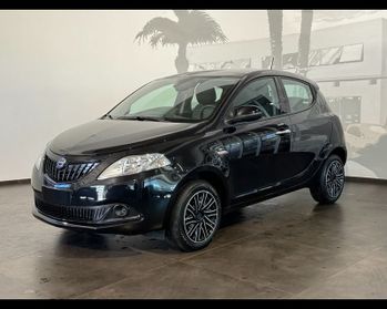 Lancia Ypsilon NEW 1.0 FireFly 5 porte S&S Hybrid Silver Plus