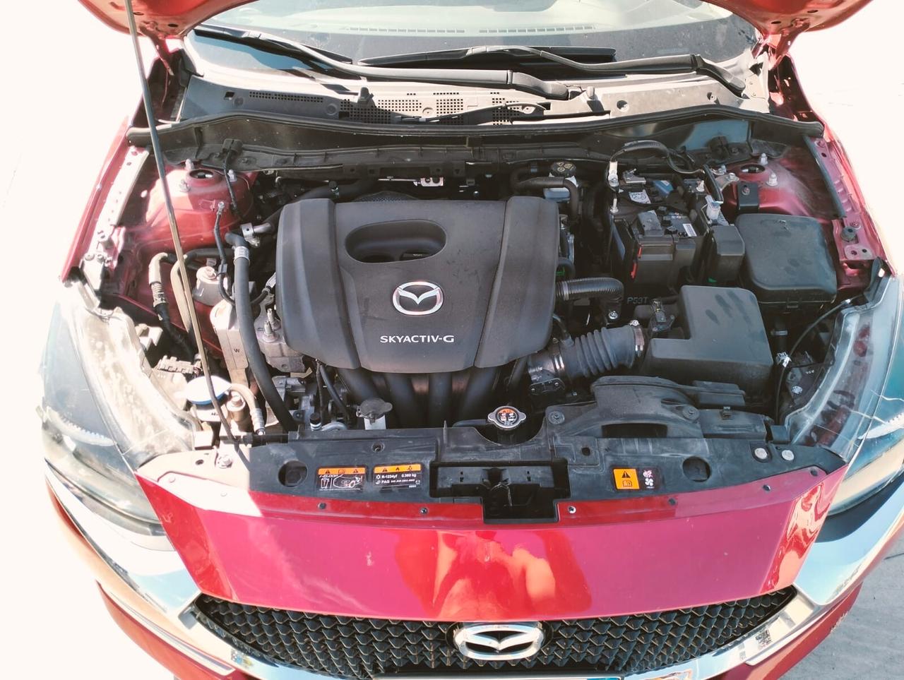 Mazda 2 1.5 Skyactiv-G Hybrid - SINISTRATA