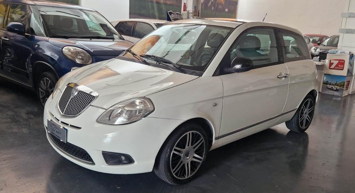 Lancia Ypsilon 1.2 69 CV Elle