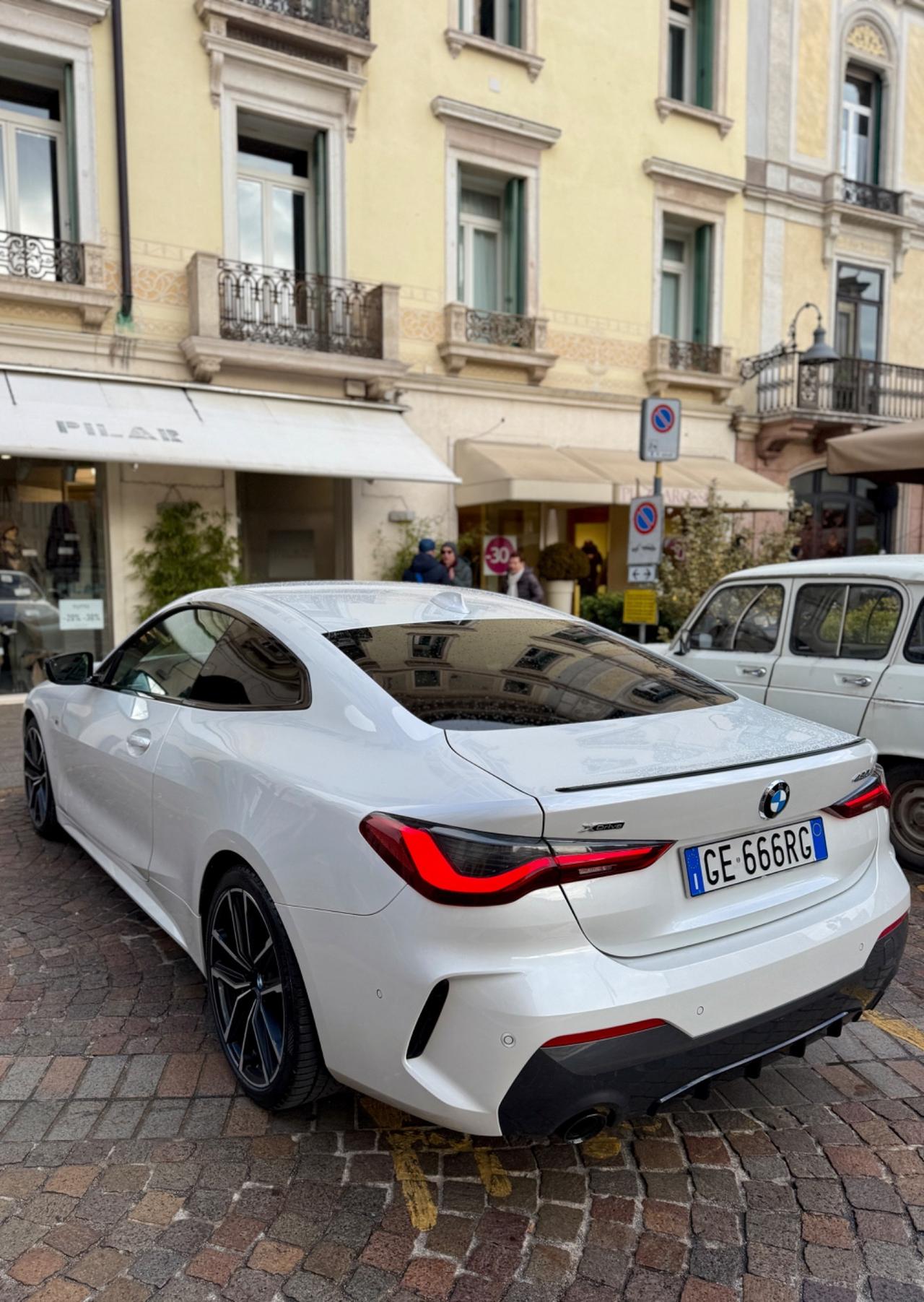 Bmw 420d 48V xDrive Coupé Msport Pro strafull