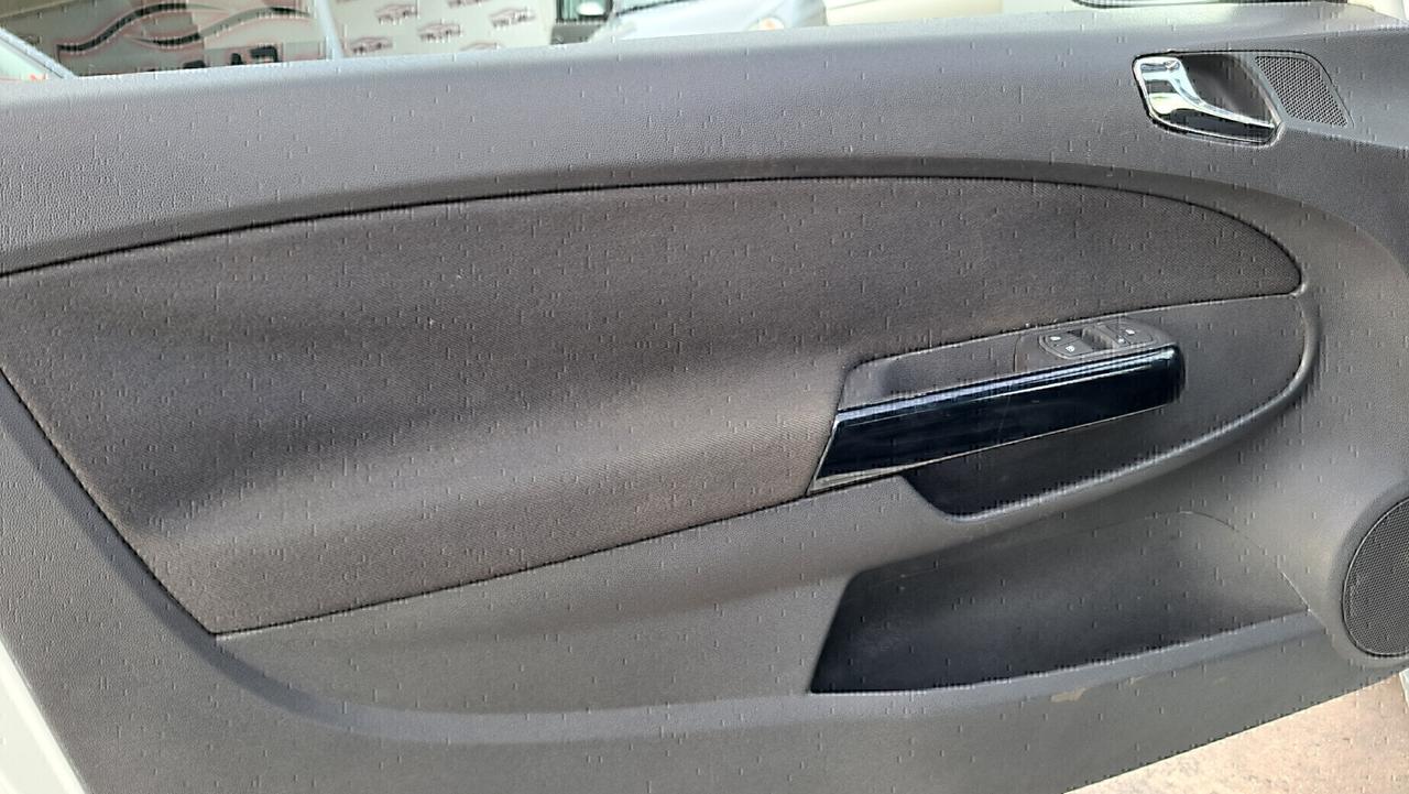 Opel Corsa 1.2 Benzina B-Color