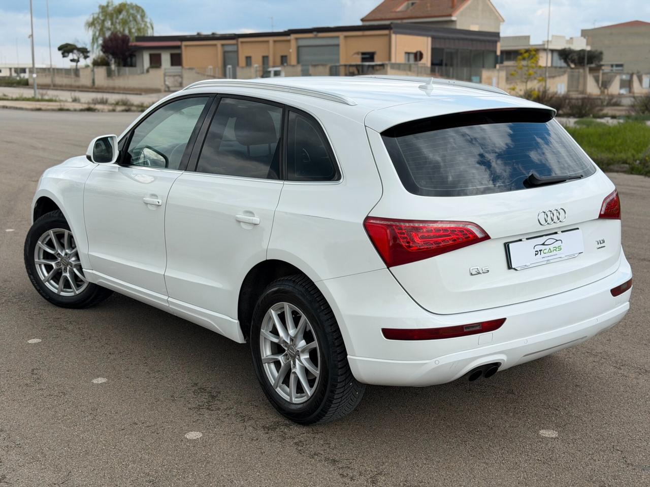Audi Q5 q5 2.0 tdi 170cv quattro fari*navi
