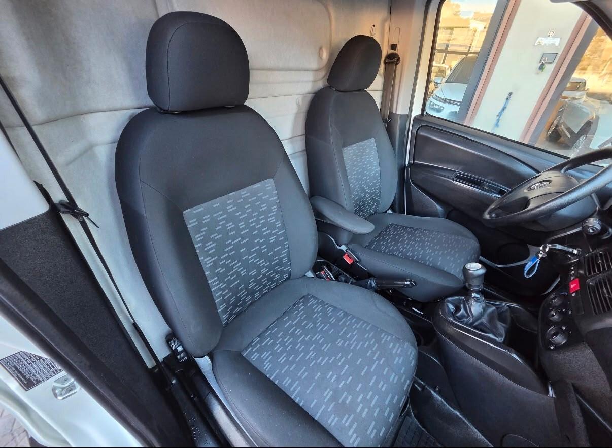 Opel Combo 1.6 CDTI 105CV PC-TN Van Blitz (750kg) E6