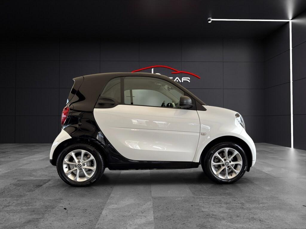Smart fortwo 1.0 Youngster 71cv twinamic my18