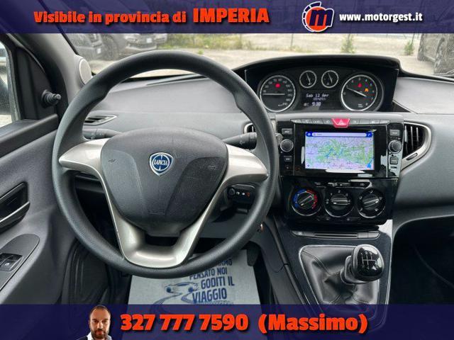 LANCIA Ypsilon 1.2 69 CV 5 porte NEOPATENTATI