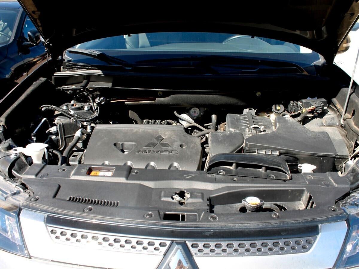 Mitsubishi Outlander 2.0 2WD GPL Bi-fuel CVT Instyle SDA