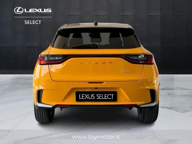 Lexus LBX Hybrid Emotion