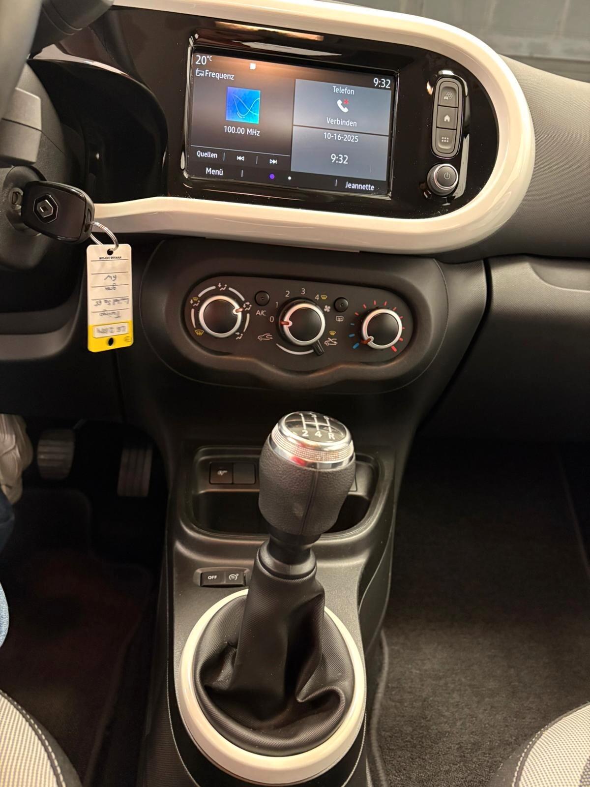 Renault Twingo SCe 65 CV Duel