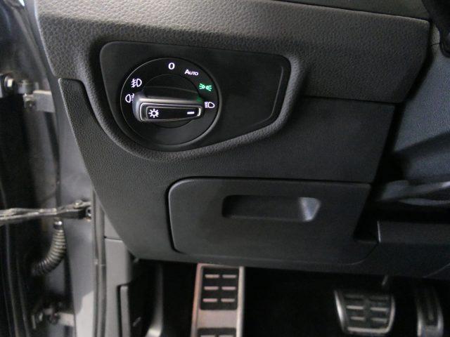 VOLKSWAGEN Touran 1.5 TSI ACT DSG Business BlueMotion Technology