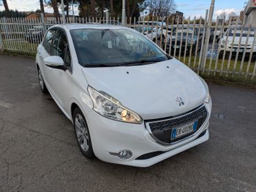 Peugeot 208 1.4 HDi 68 CV 5 porte Allure