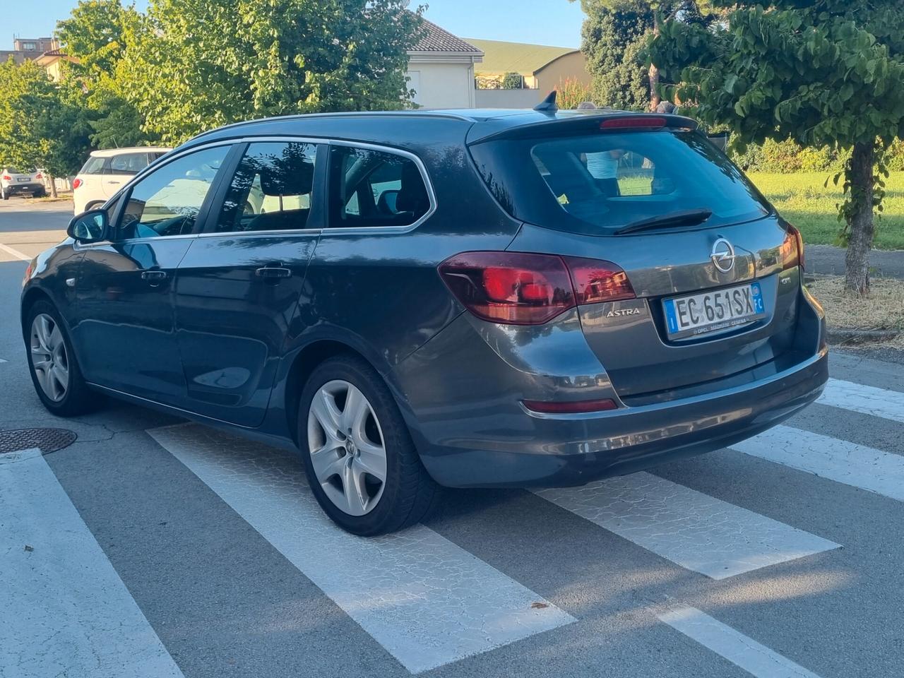 Opel Astra 1.9 CDTI 120CV Garanzia 12 mesi