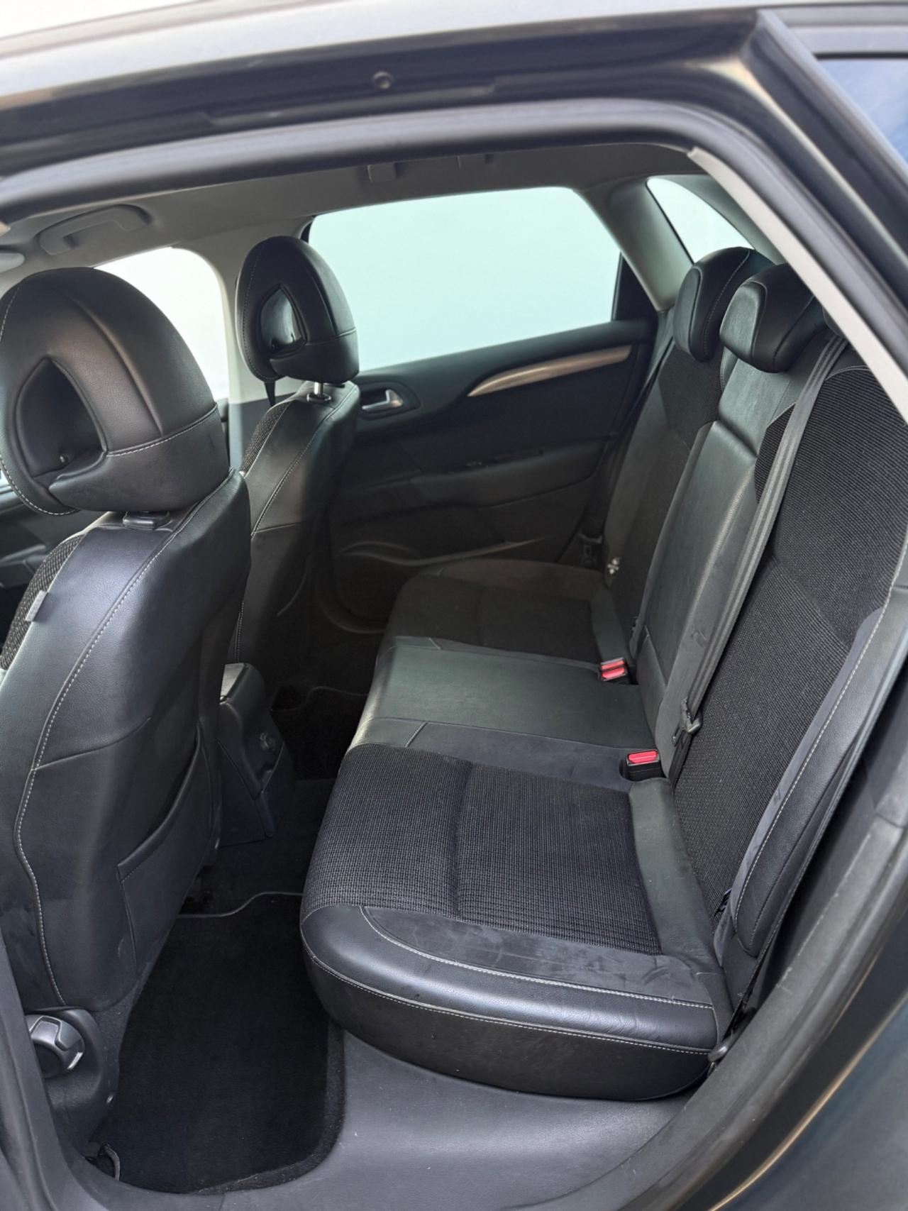 Citroen C4 1.6 HDi FULL OPT POCHI KM NEOPATENTATI