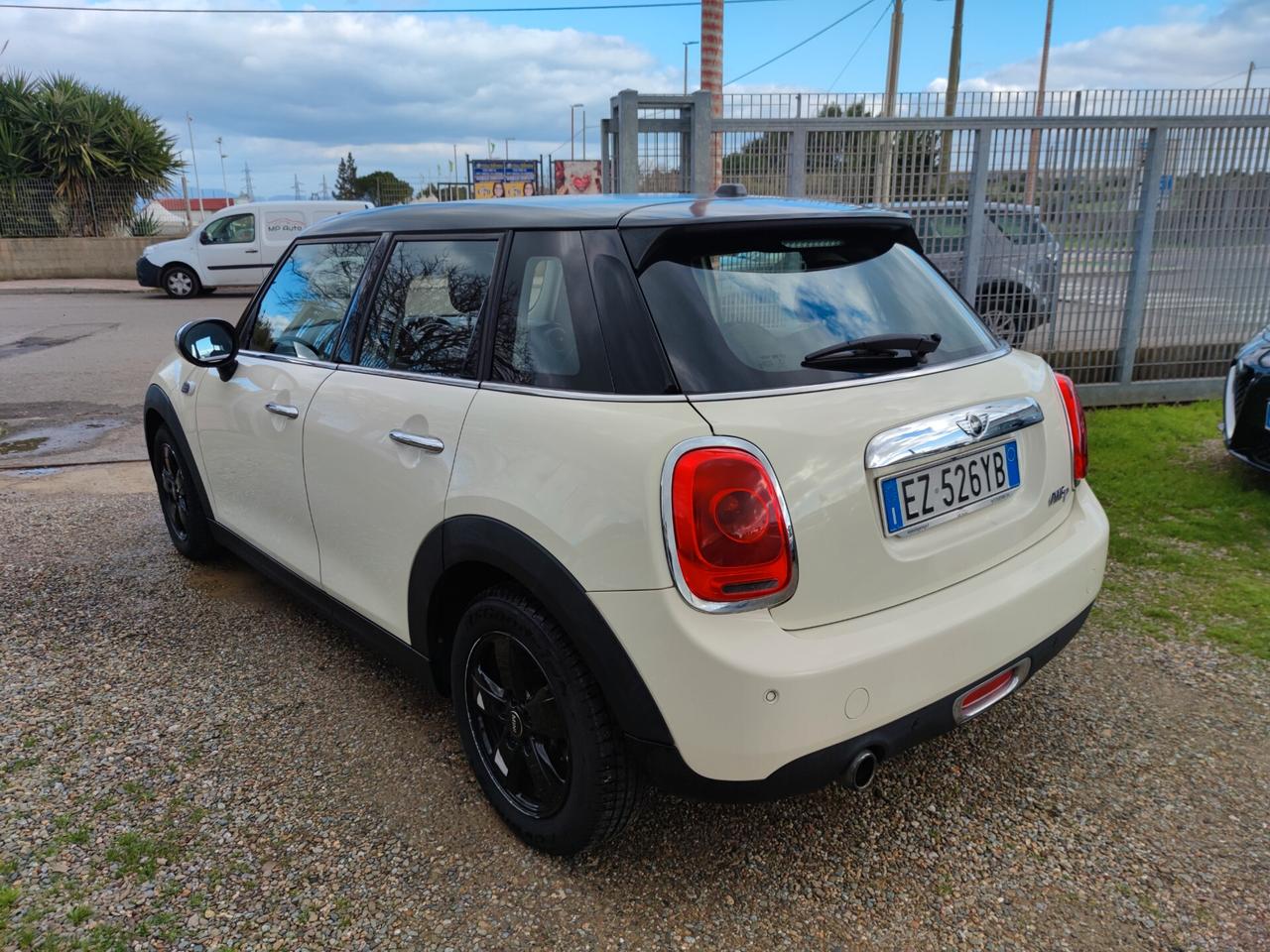 Mini Mini 1.5 One D Business