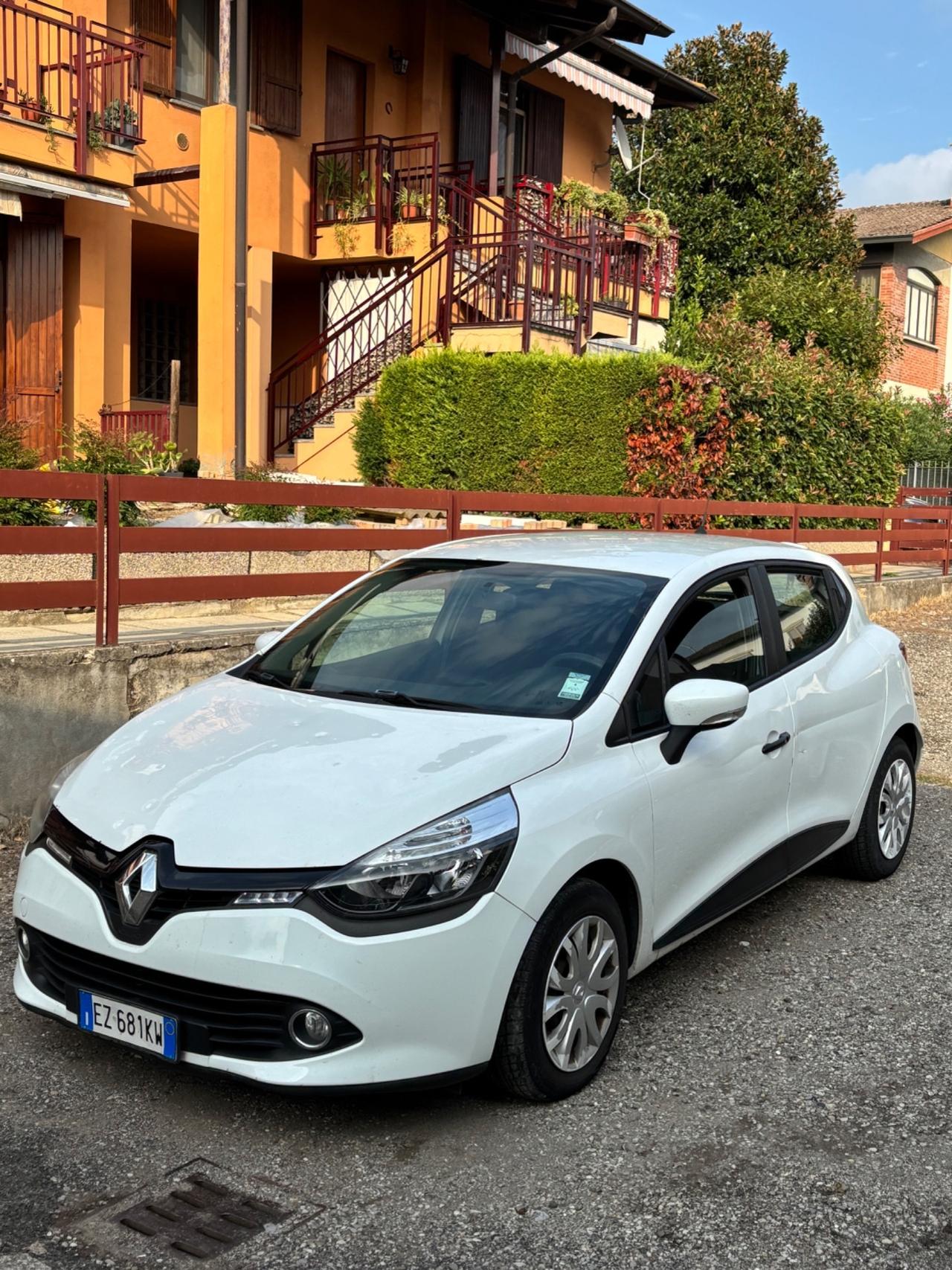 Renault Clio 1.5 dCi 8V 90CV Start&Stop 83gr 5 porte EcoBusiness