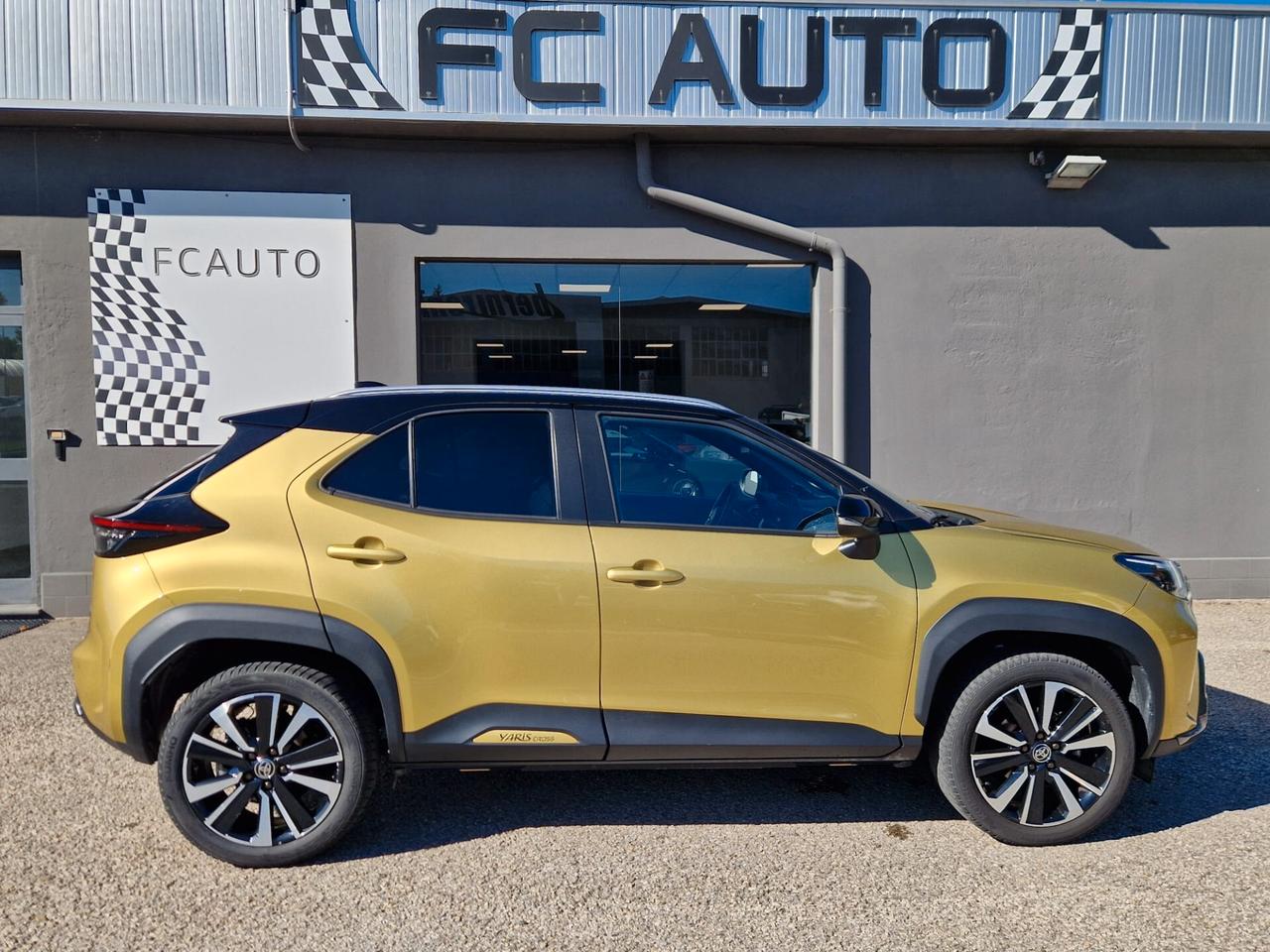 Toyota Yaris Cross Yaris Cross 1.5 Hybrid 5p. E-CVT AWD-i Premiere