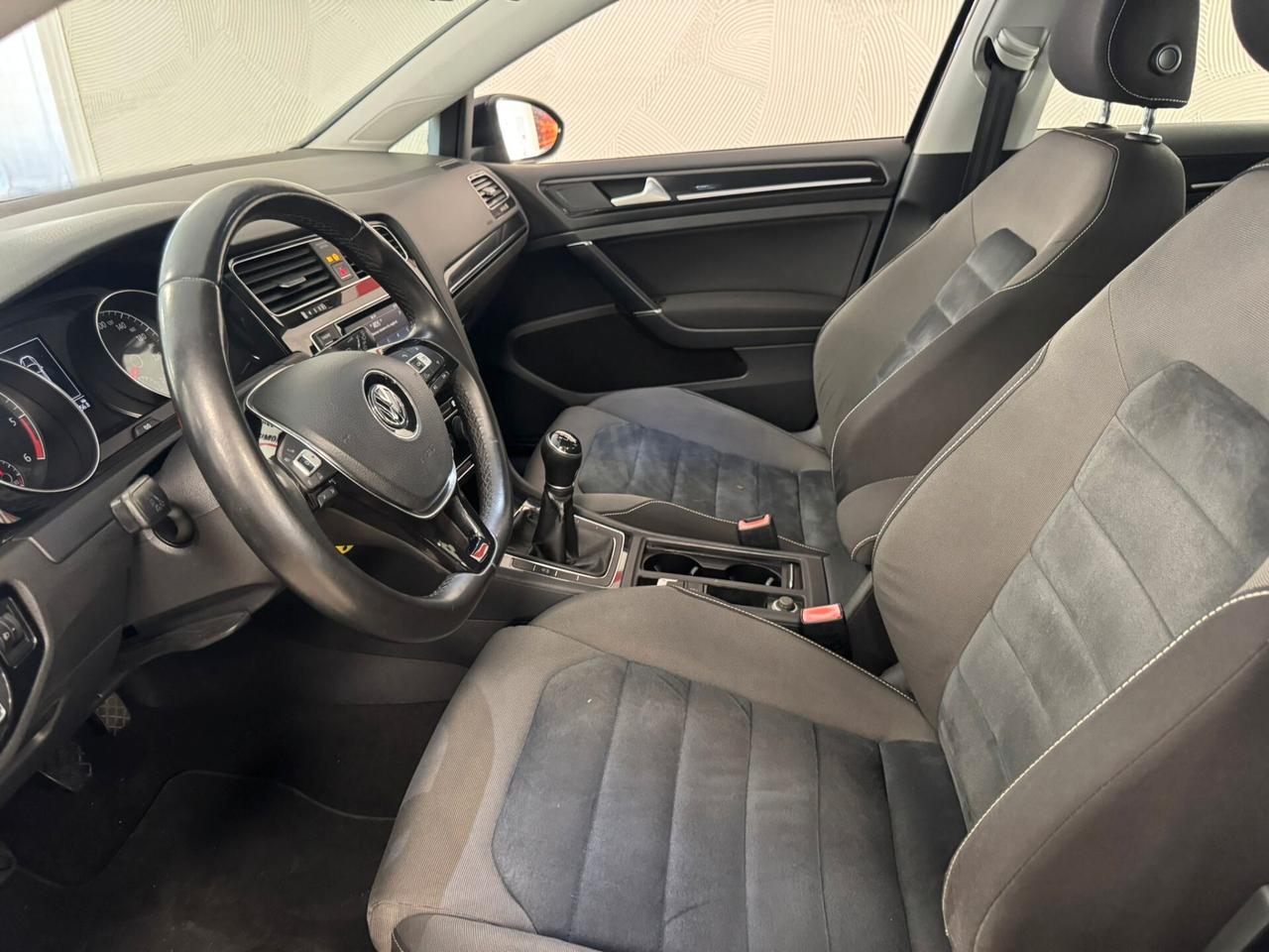 Volkswagen Golf 1.6 TDI 5p. Highline BlueMotion Technology