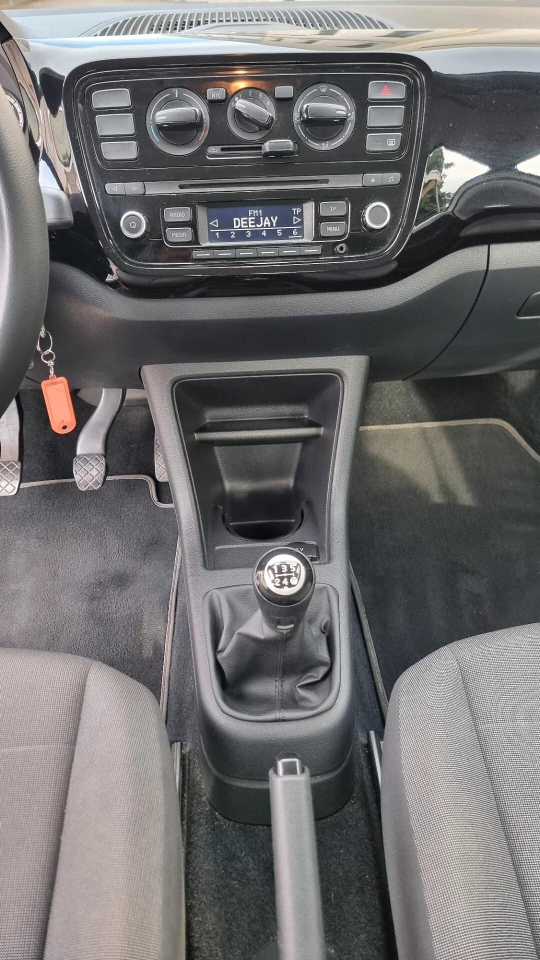 Volkswagen up! 1.0 75 CV 5p. move