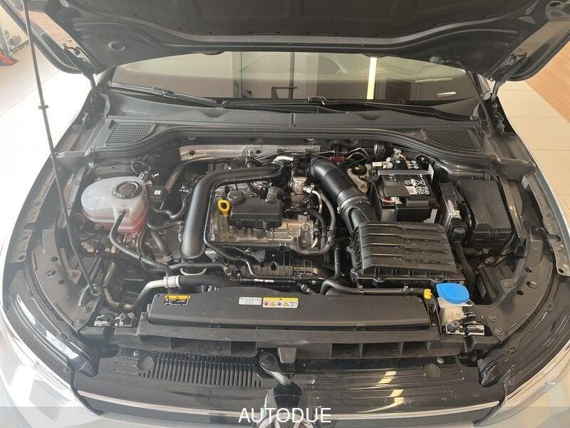 Volkswagen Golf VIII 2020 1.0 etsi evo Life 110cv dsg