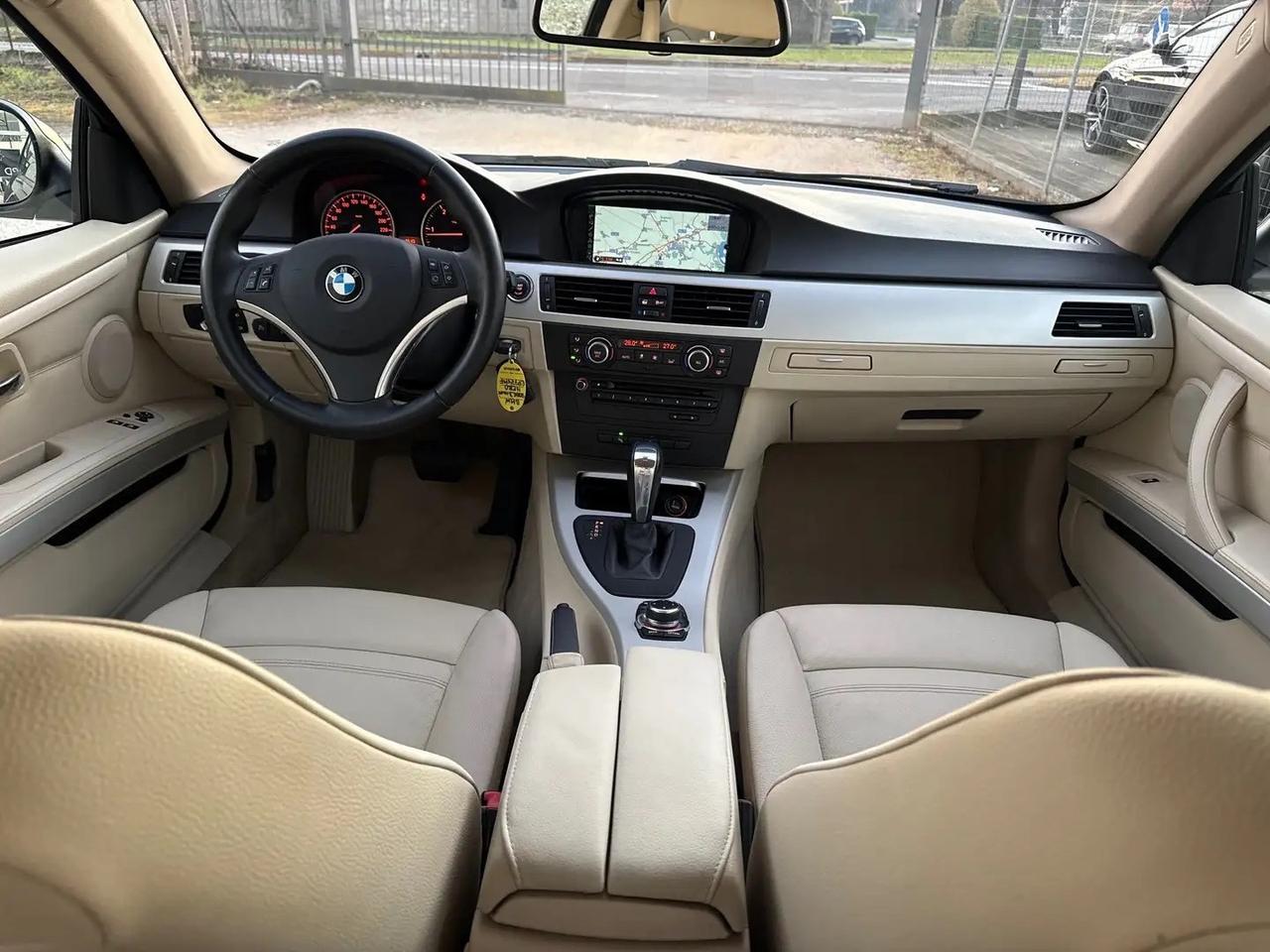 BMW 320 d coupe 320d xdrive Futura+Navi+Pelle