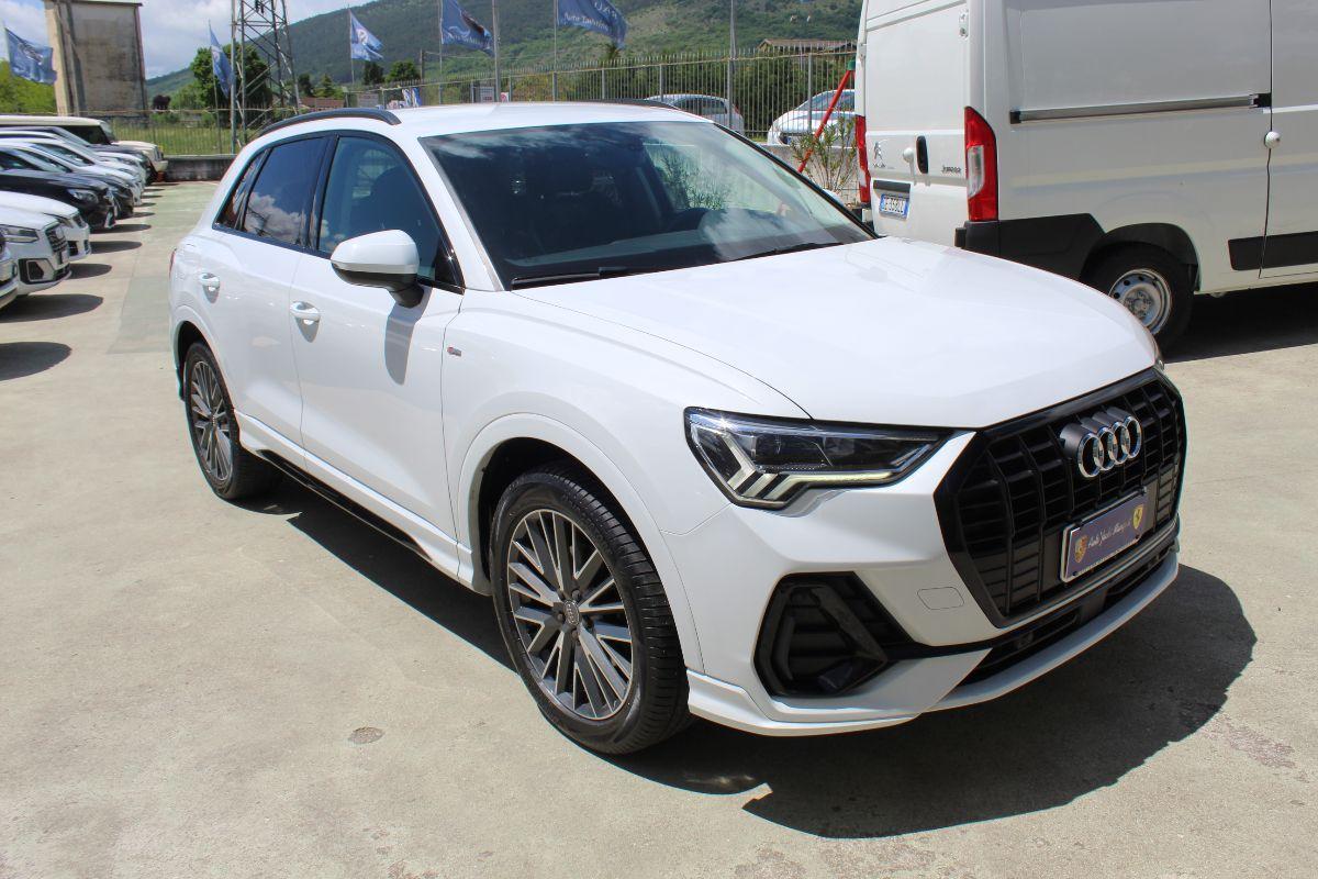 AUDI - Q3 - 35 TDI S tronic S line edition