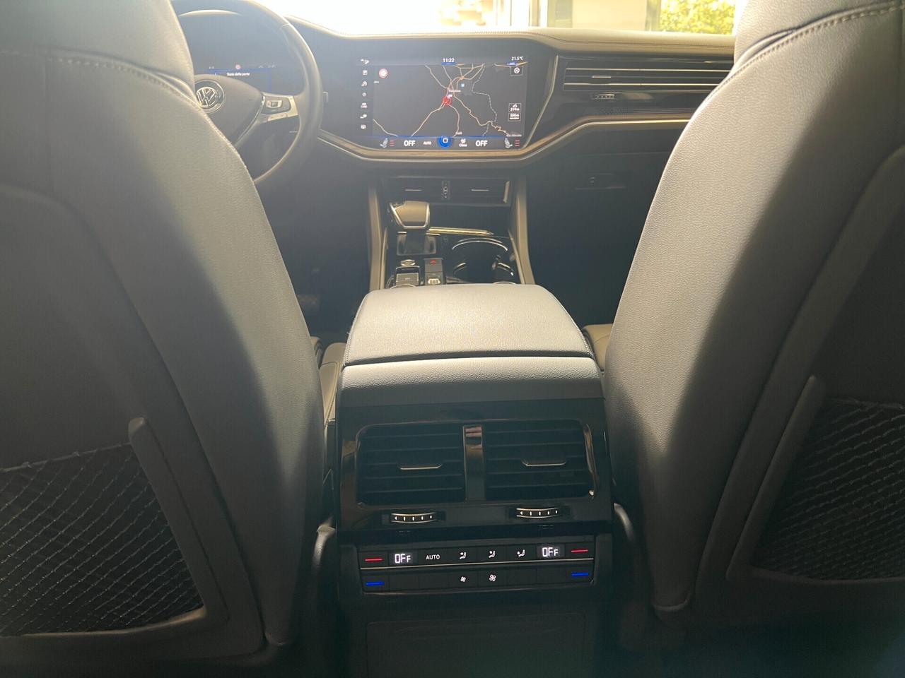 Volkswagen Touareg R LINE 3.0 V6 TDI 286 CV SCR