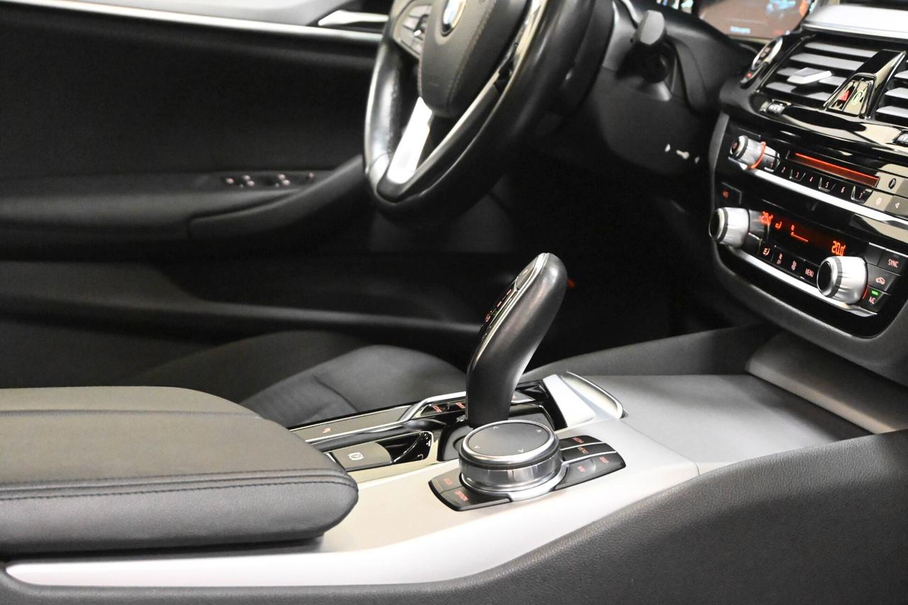 BMW Serie 5(G30/31/F90) 520d Business