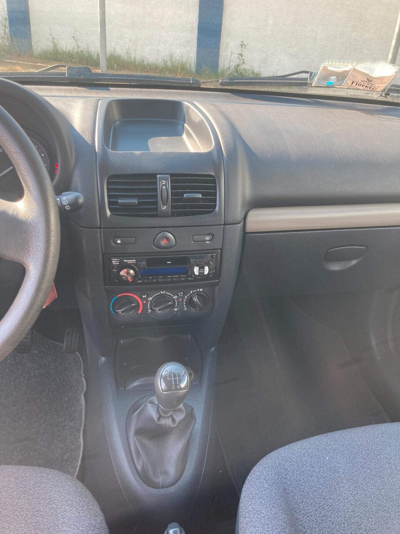Renault Clio 1.2 cat 3 porte Access Authentique
