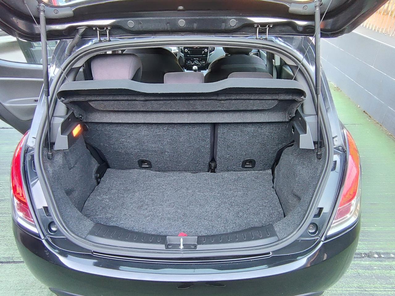 Lancia Ypsilon 1.2 BENZINA E GPL DI SERIE Ecochic Gold