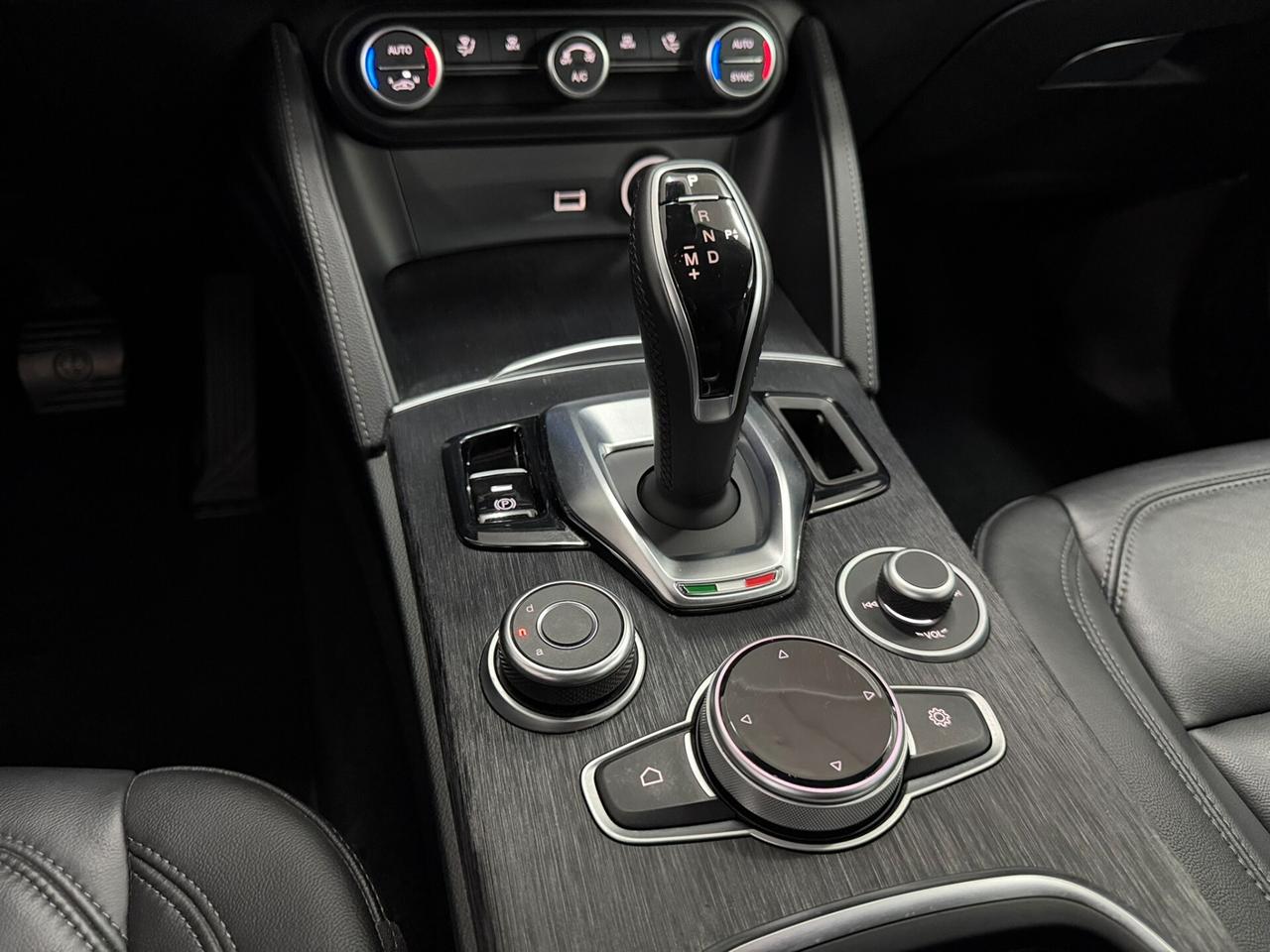 2.2 TD 160 CV BUSINESS PELLE TOTALE NAVI TAGLIANDATA UNICO PROPRIETARIO PERFETTA