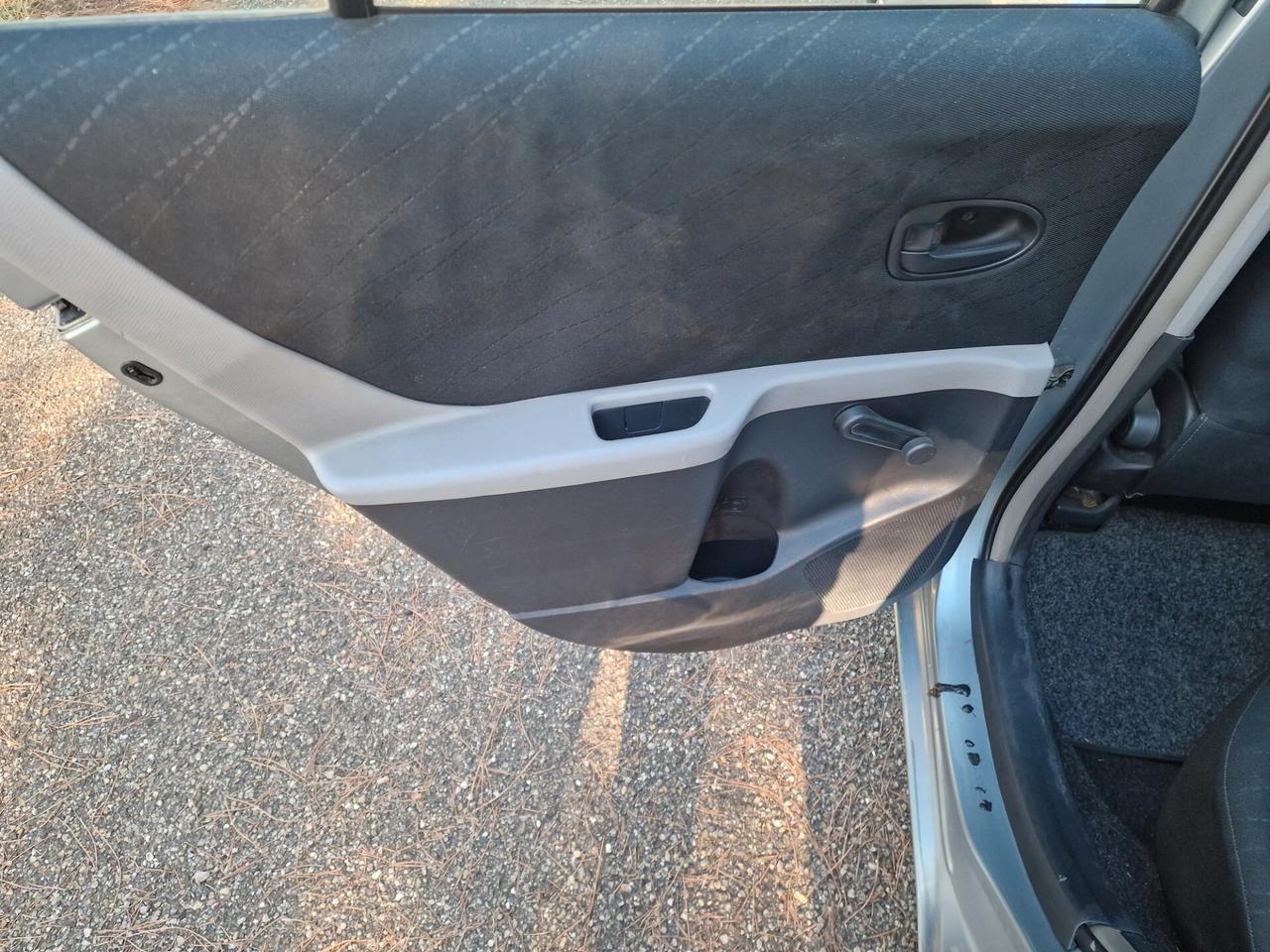 Toyota Yaris 1.4 D-4D 5 porte Sol