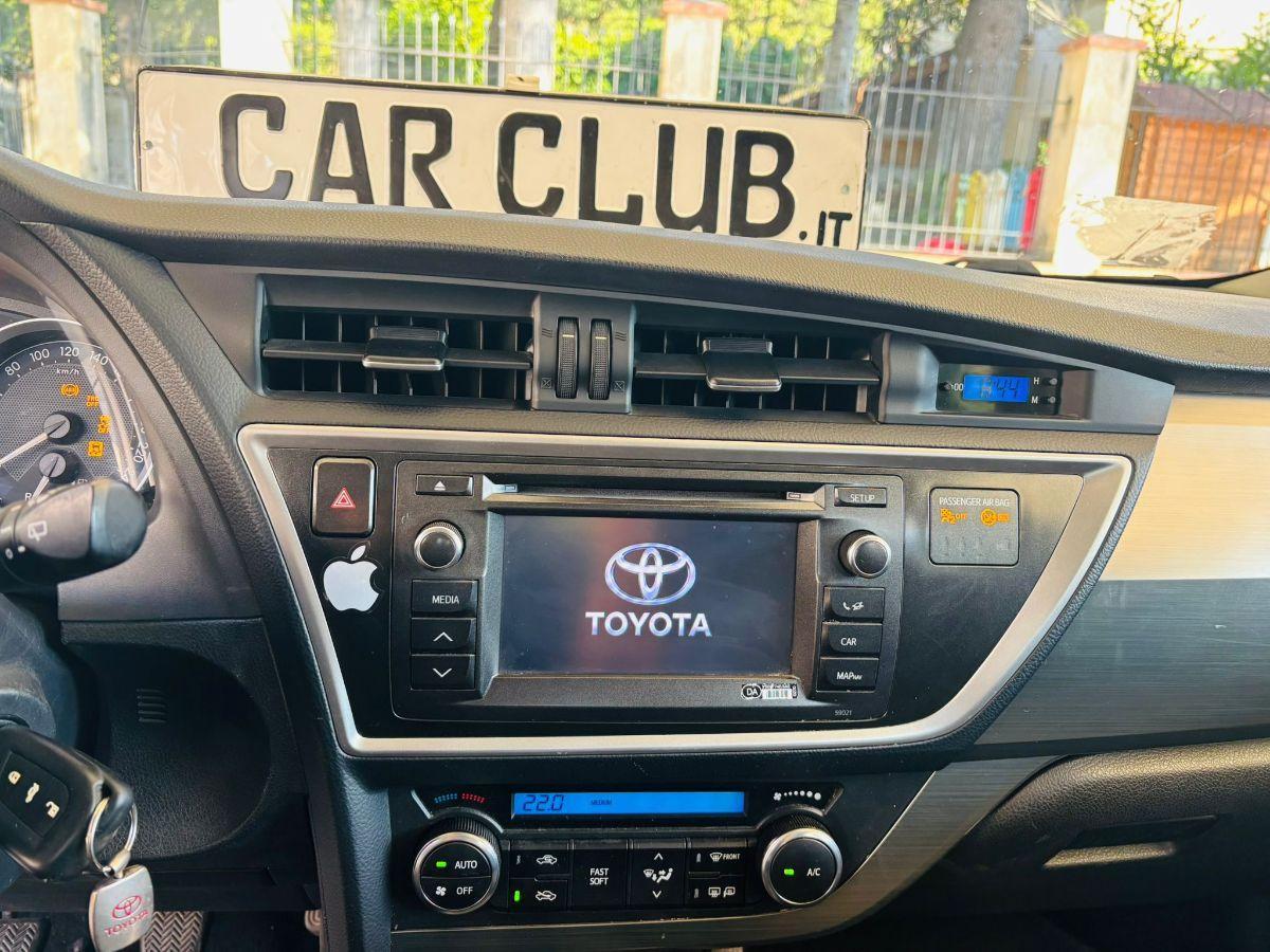 Toyota Auris 1.4 D-4D 90cv Lounge