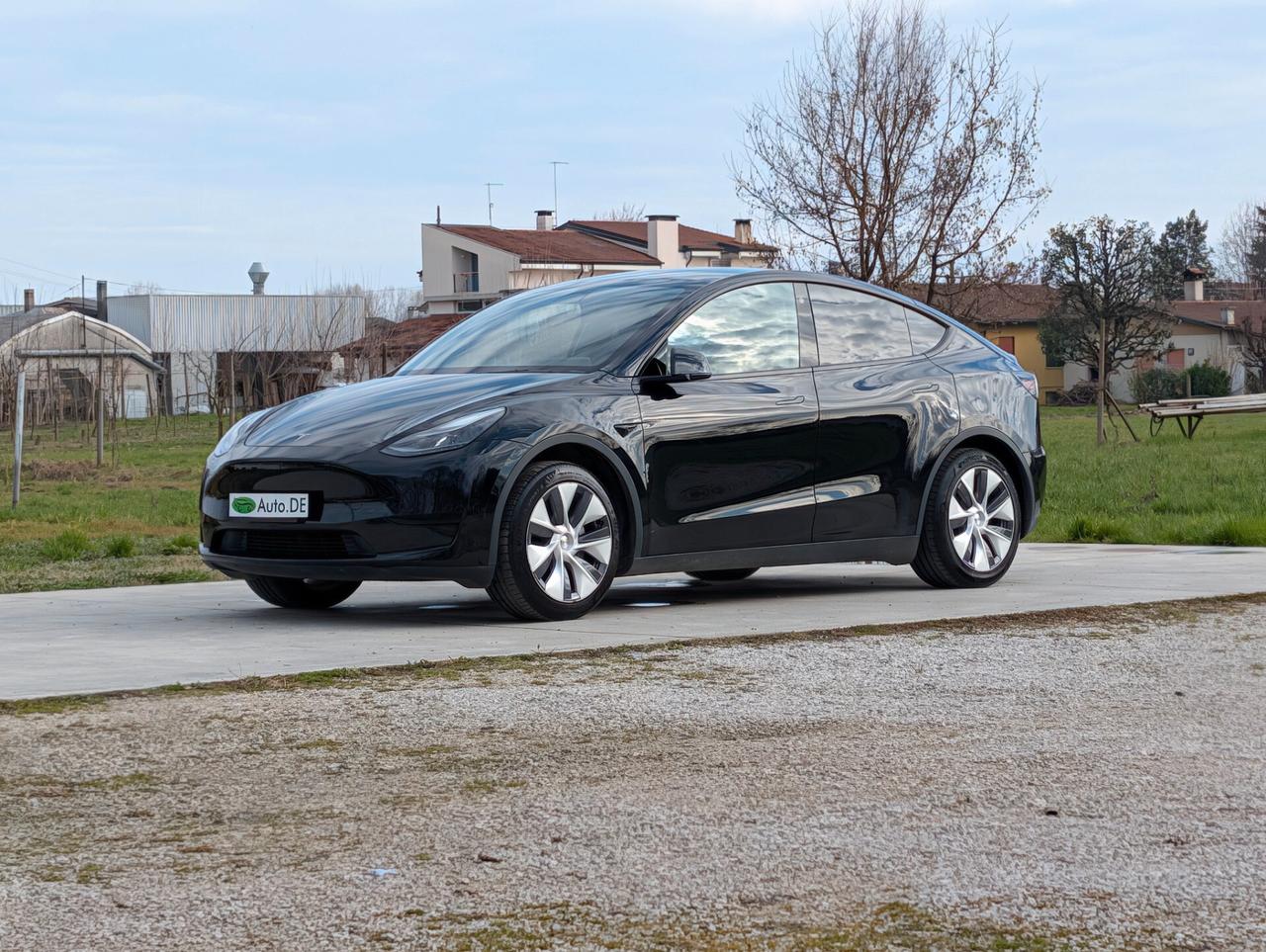 Tesla Model Y RWD - 2024