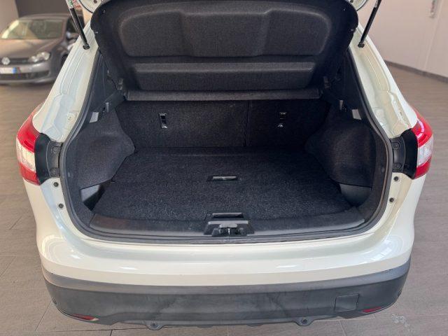 NISSAN Qashqai 1.2 DIG-T Acenta