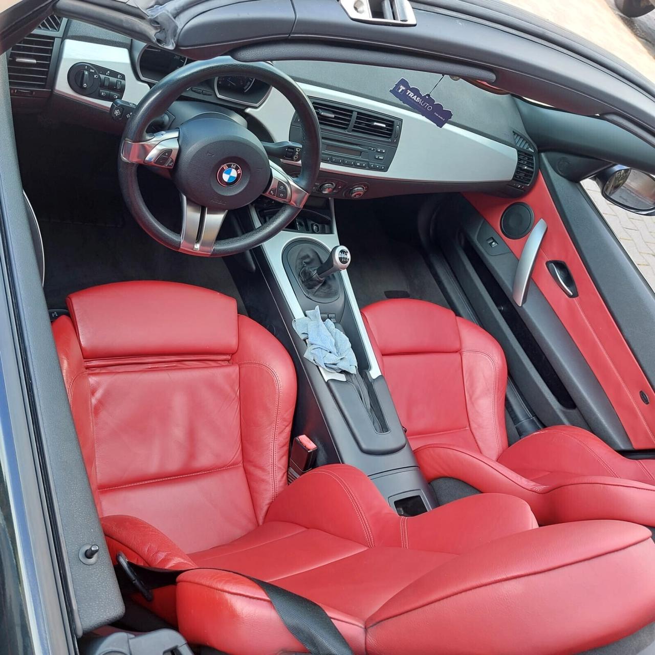 Bmw Z4 2.0 Black-Sapphire, Individual