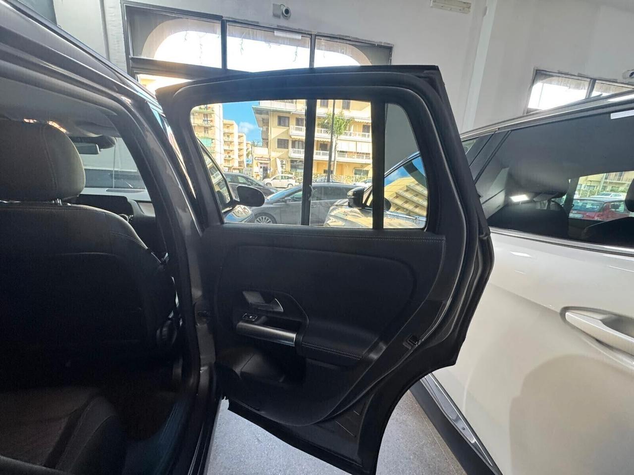 Mercedes-benz GLA 180 d Automatic AMG Line Premium Plus