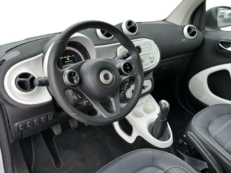 smart fortwo fortwo 70 1.0 Prime