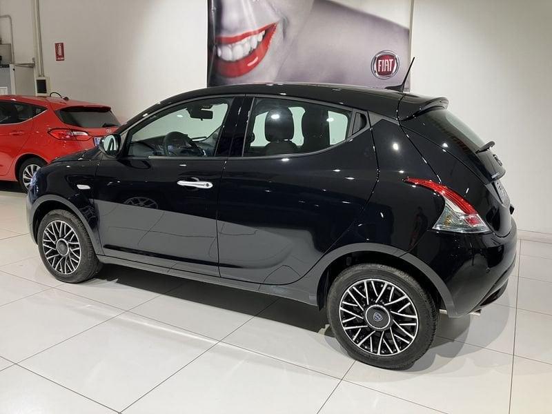 Lancia Ypsilon 1.2 69 CV 5 porte GPL Ecochic